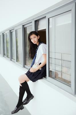 雏鸟幼儿小学生张婉莹,女大学生的沙龙室