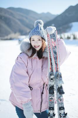 麻花传媒沈芯语老师家访