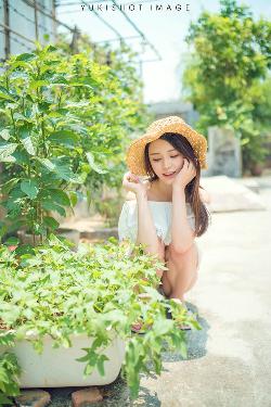 外回り中に突然の大雨一雨宿